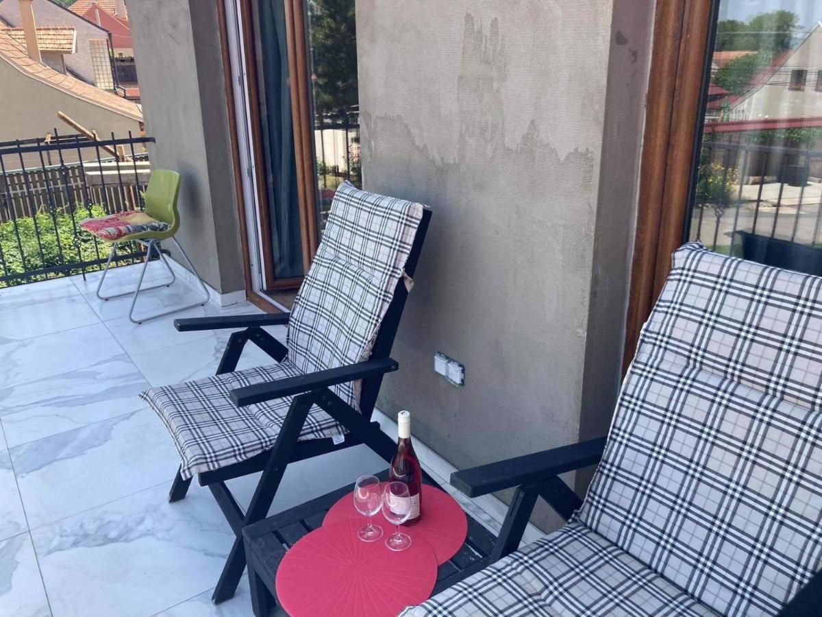 Prazdninovy Dum Na Palave S Vinnym Sklepem Milovice  Exterior photo